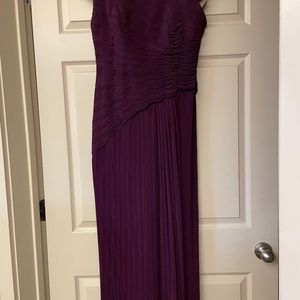 Tadashi Shoji Formal Gown